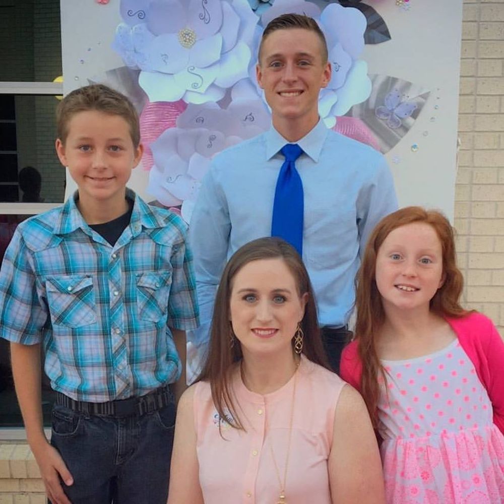 Meet your Posher, Dora